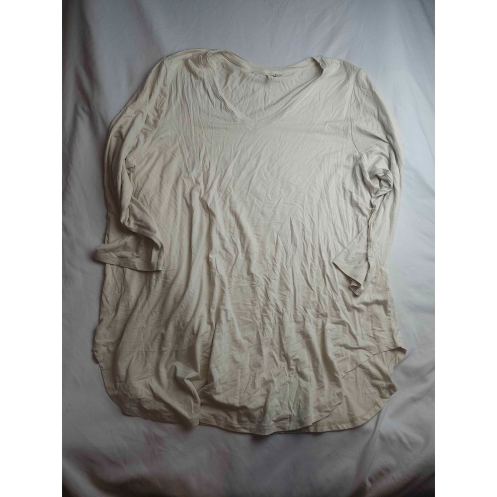 Cato Shirt Womens Size 18/20W Beige Knit V-Neck Long Sleeve Tunic Lightweight
